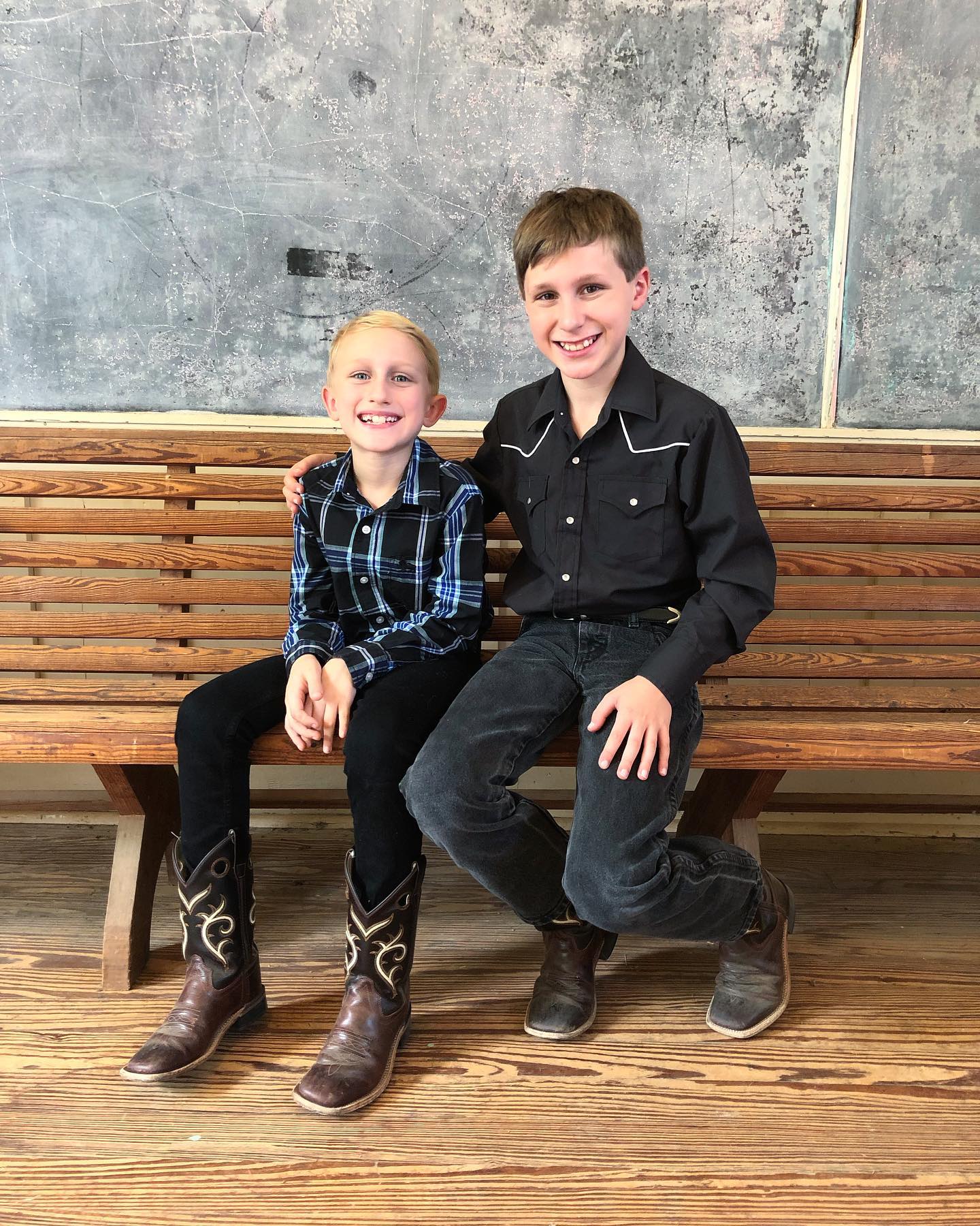 Country Schoolhouse Boys @sprittibee